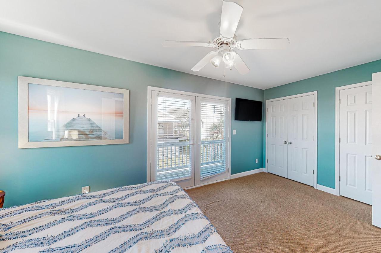 Sun Sprinkles Villa Kure Beach Exterior photo