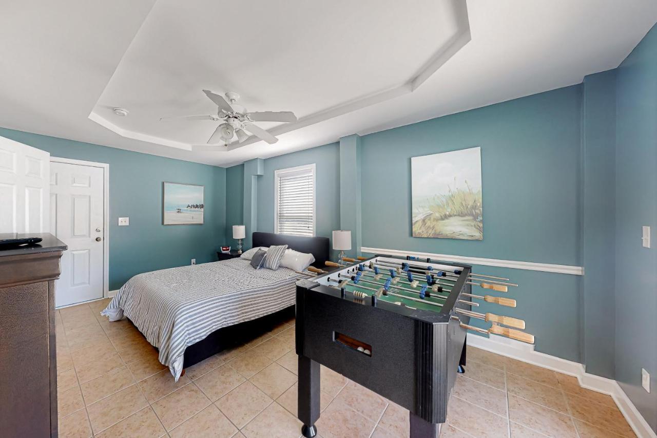 Sun Sprinkles Villa Kure Beach Exterior photo
